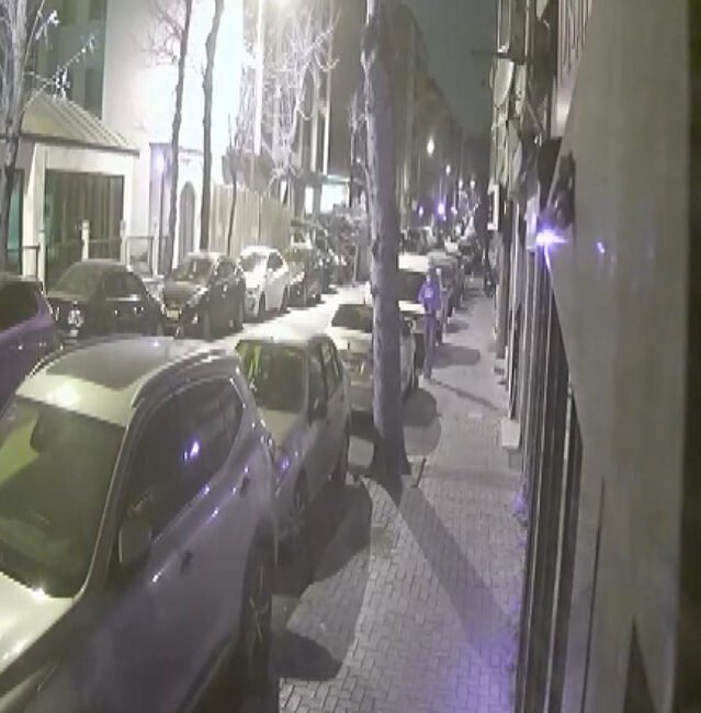 Ali AKSOYER / İSTANBUL, (DHA)- İSTANBUL'da kurşunladıkları iş yerlerinin sahiplerinden