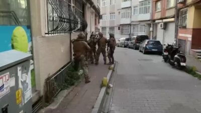 İSTANBUL, (DHA) -İstanbul merkezli 6 ilde düzenlenen eş zamanlı operasyonlarda