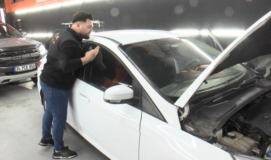 İstanbul-Sultangazi’de yeni aldığı otomobili ekspertize götürdü; iki aracın birleştirildiği ortaya çıktı Emre KURT - Soner HASIRCIOĞLU/ İSTANBUL, (DHA)- Sultangazi'de arkadaşıyla araç