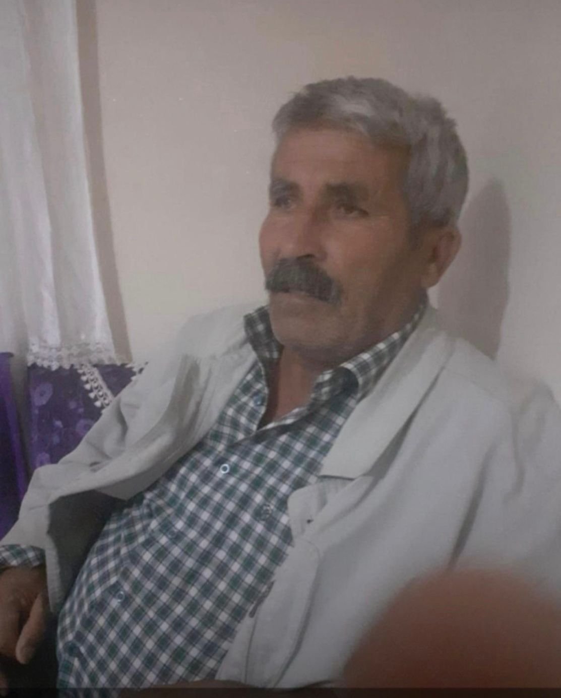 Seyfettin EKEN-Hüseyin İÇLİ/DİYARBAKIR, (DHA)- DİYARBAKIR’ın Sur ilçesinde kaçan ineğini yakalamak