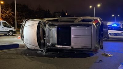 Mehmet Kaan KURT/İSTANBUL, (DHA)- KAĞITHANE’de sürücüsünün alkollü olduğu öne sürülen