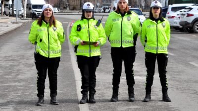 Volkan KARABAĞ/KARS, (DHA)- KARS Emniyet Müdürlüğü Trafik Denetleme Şube Müdürlüğü