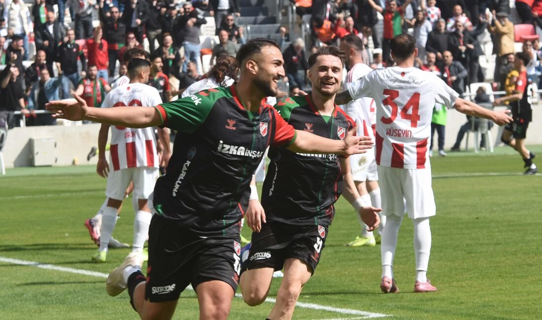 Karşıyaka şan, Bornova can derdinde İZMİR, (DHA)- TFF 3'üncü Lig 4'üncü Grup'ta farklı hedefler peşindeki