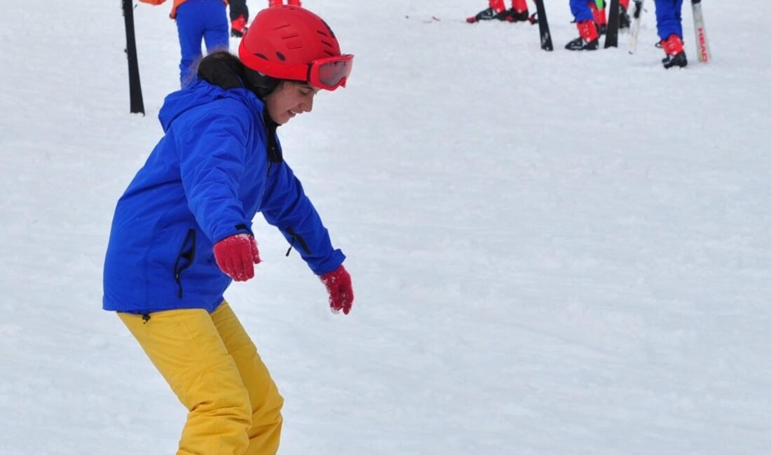 Volkan KARABAĞ/KARS, (DHA)- KARS’ta uygulanan ‘Karın Yıldızları Sarıkamış’ta’ projesiyle 2