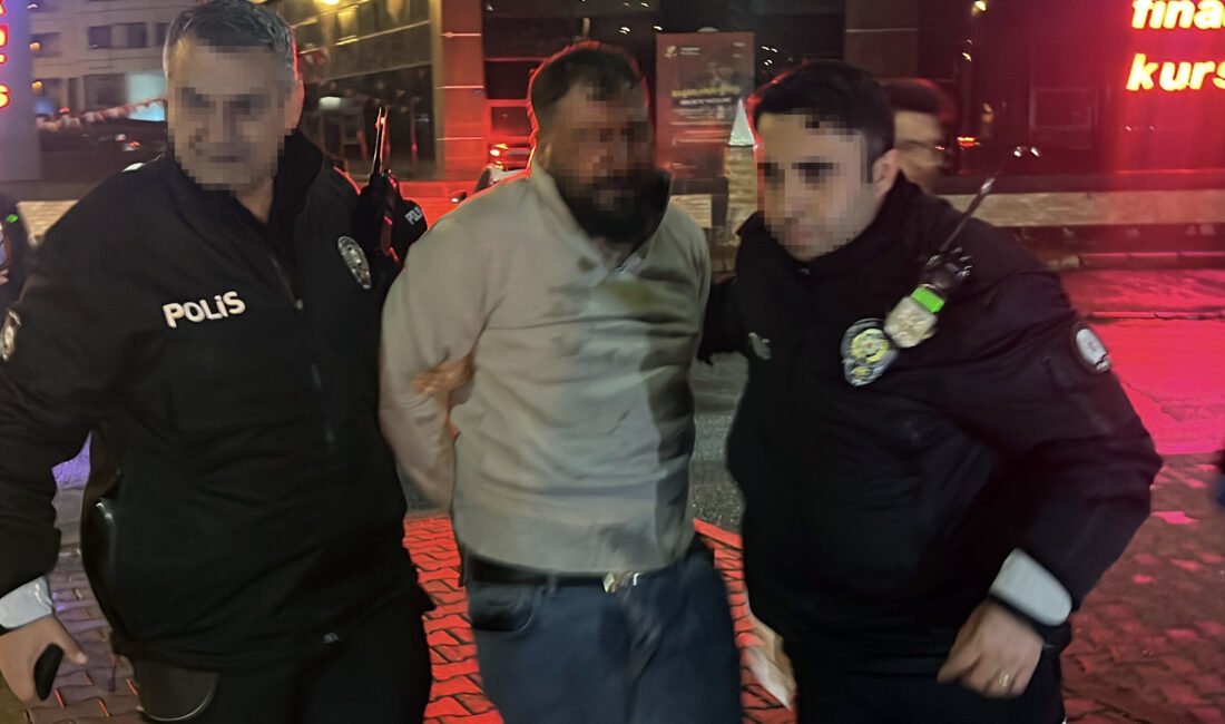 Furkan KAVUKLU/ KAYSERİ, (DHA)- KAYSERİ’de polisin ‘dur’ ihtarına uymayan ve