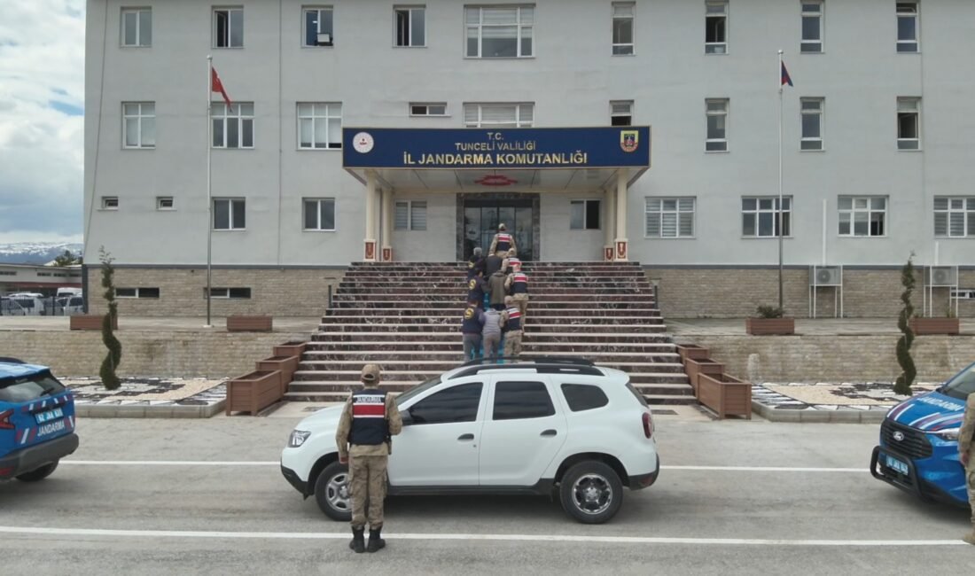 Serhat Ozan YILDIRIM/TUNCELİ, (DHA)- TUNCELİ’de kendilerini polis ve savcı olarak