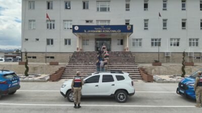 Serhat Ozan YILDIRIM/TUNCELİ, (DHA)- TUNCELİ’de kendilerini polis ve savcı olarak