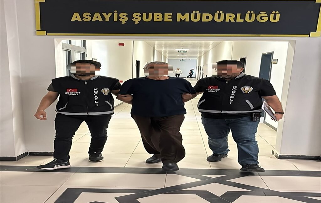 Nazım Özgün ERBULAN/İZMİT (Kocaeli), (DHA)- KOCAELİ’nin Karamürsel ilçesinde kendisini dolandırmakla