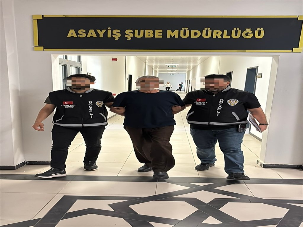 Nazım Özgün ERBULAN/İZMİT (Kocaeli), (DHA)- KOCAELİ’nin Karamürsel ilçesinde kendisini dolandırmakla