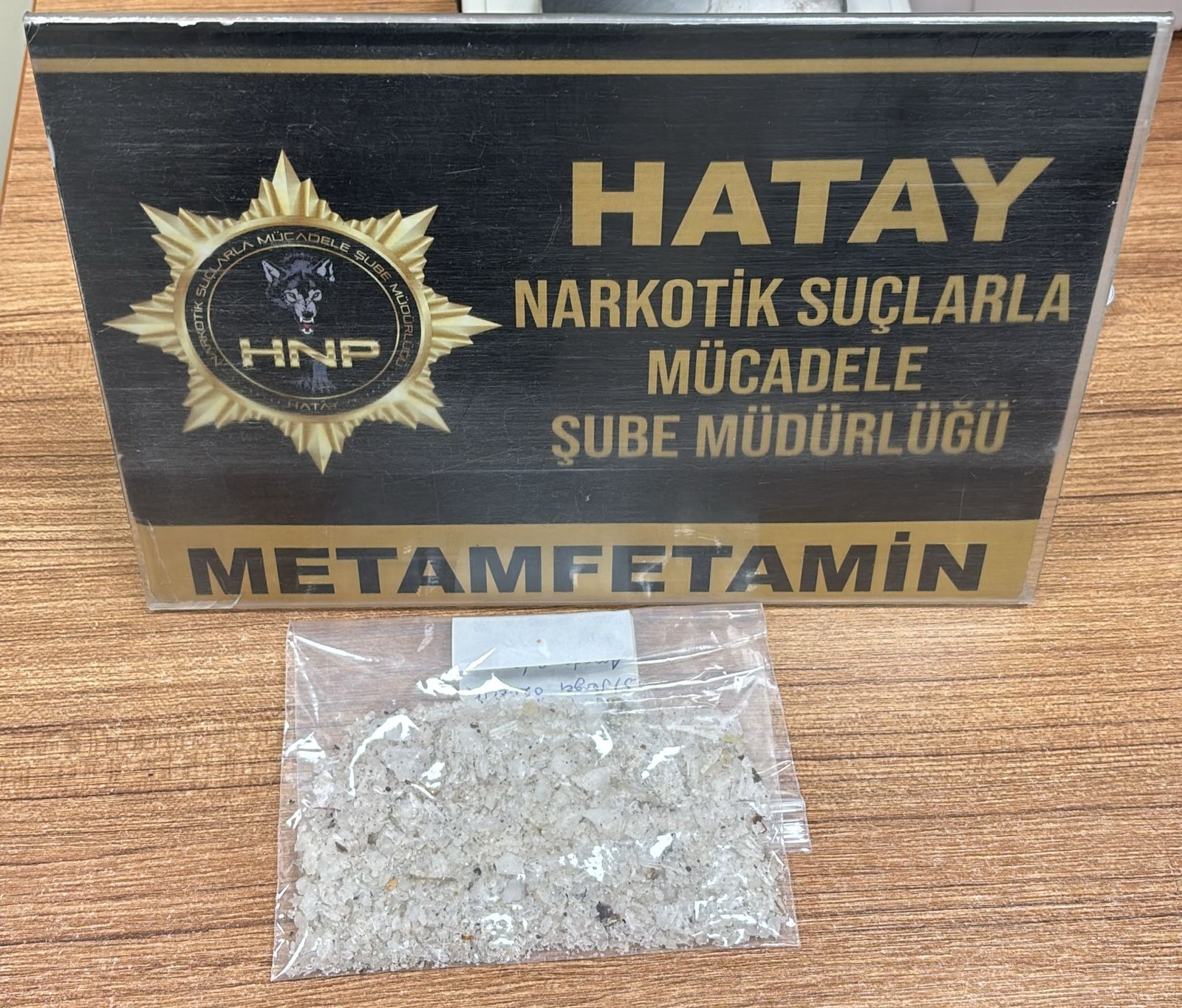 Mehmet KOCACIK/KIRIKHAN(Hatay),(DHA)- HATAY'ın Kırıkhan ilçesinde polis denetimlerinde uyuşturucuyla yakalanan 2