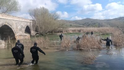 Fahrettin TOKER/KIRŞEHİR, (DHA)- KIRŞEHİR'in Mucur ilçesinde 4 gündür kendisinden haber