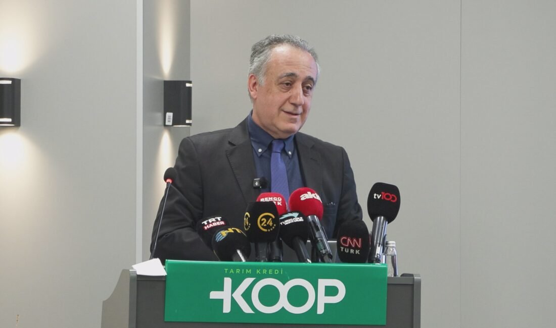 Tuğçe SEZER ODABAŞI-Ataberk KURT/İSTANBUL,(DHA) - TARIM Kredi KOOP Market İstanbul