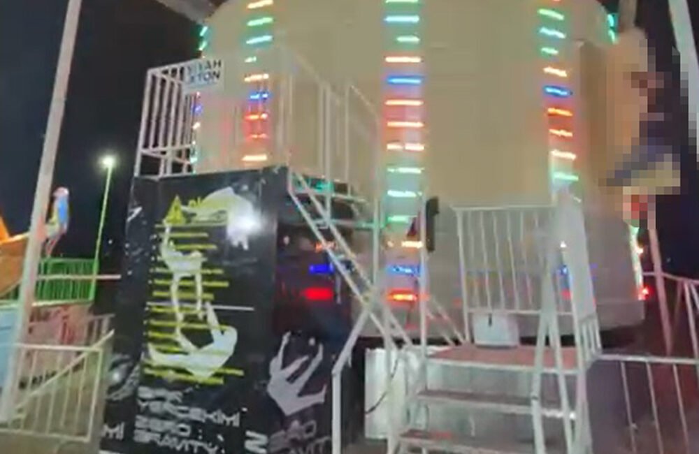 Lunaparkta, ‘Sıfır yer çekimi’ adlı eğlence aletinden fırladığı anlar kamerada Umut IŞIK/EDİRNE, (DHA)- EDİRNE'de Sedat Çoktaş’ın (29), lunaparkta 'Sıfır yer