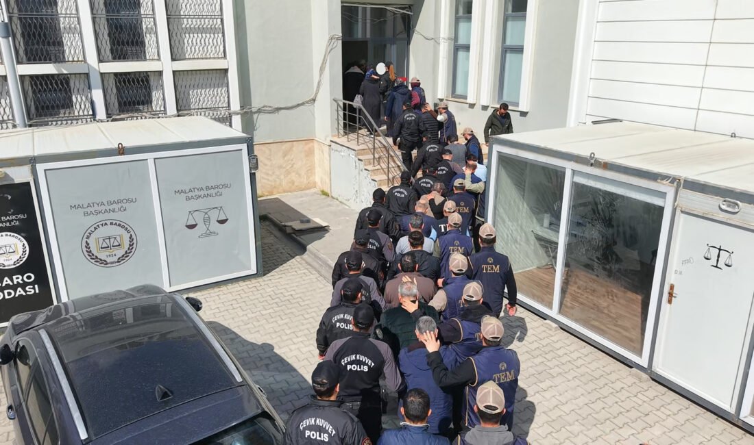 Recep BAĞDAT/ MALATYA, (DHA)- MALATYA merkezli 3 ilde FETÖ/PDY silahlı