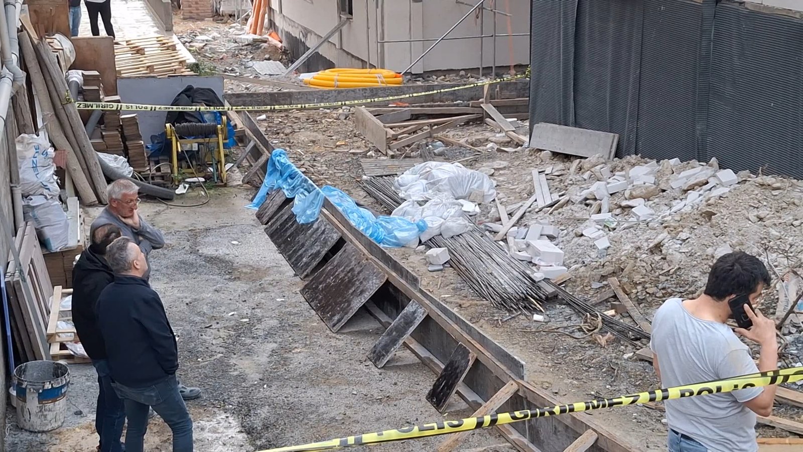 Murat SOLAK / İSTANBUL, (DHA) – MALTEPE’de inşaattaki çalışmaları görüntülemek