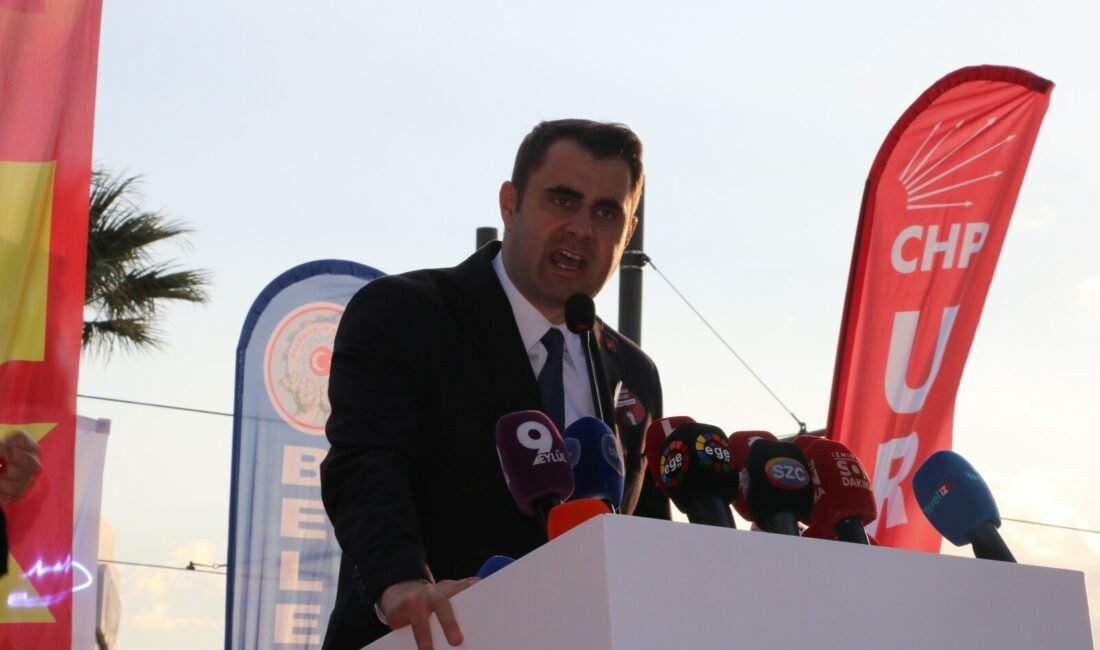 Meslek Fabrikası eyleminin 3’üncü gününde miting düzenlendi Yağmur ÖNGÜN/ İZMİR, (DHA)- İZMİR Büyükşehir Belediyesinin Meslek Fabrikası Şube