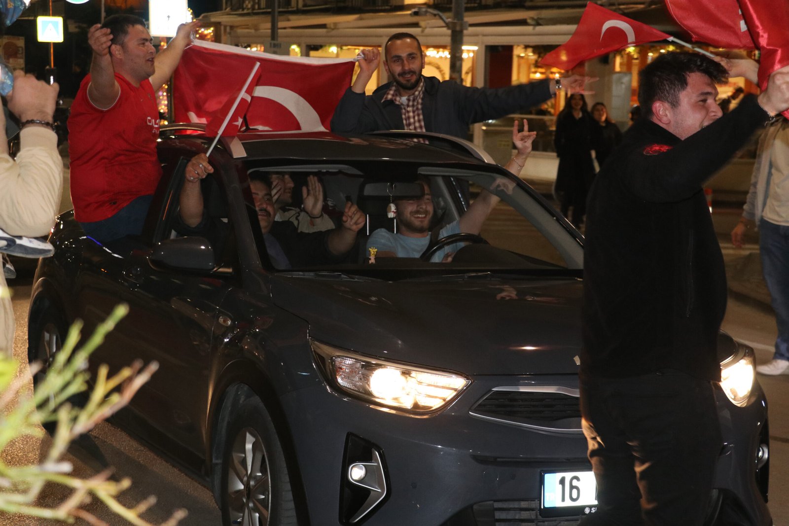 Tunahan KIR/ANTALYA, (DHA) - A Milli Futbol Takımı'nın Kosova'yı deplasmanda