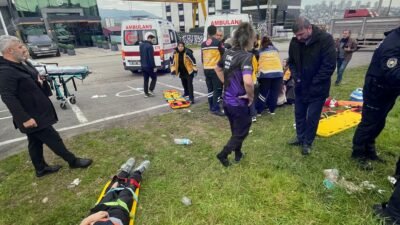 Berkay YILDIZ/SAMSUN, (DHA)- SAMSUN’un İlkadım ilçesinde yolcu otobüsünün devrildiği kazada