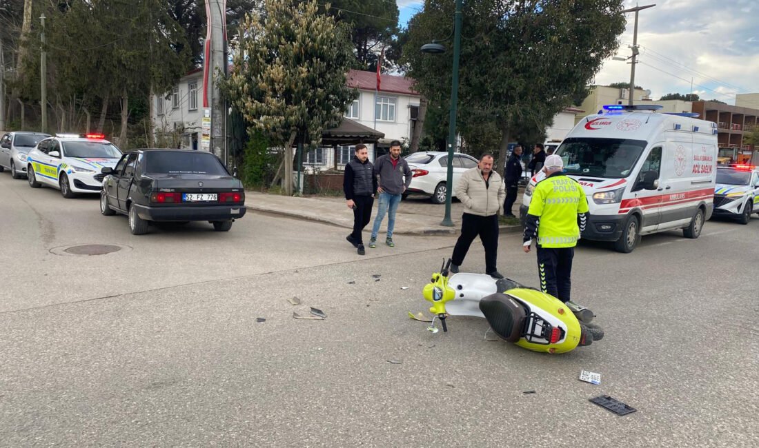 Dursun Mehmet ŞAHİN/ FATSA(Ordu), (DHA)- ORDU'nun Fatsa ilçesinde otomobil ile
