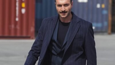 İSTANBUL, (DHA) - EŞREF Rüya dizisinde 'Kadir Baba' karakterine hayat