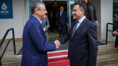 DEVA PARTİSİ'Nİ ZİYARET ETTİ CHP Genel Başkanı Özgür Özel, DEVA