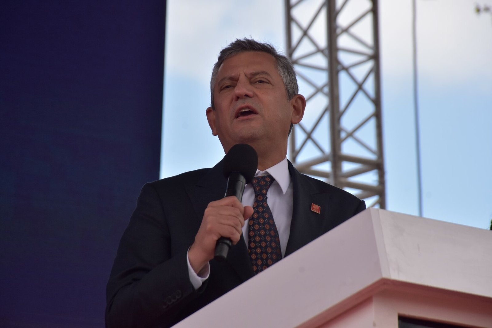 'İZMİR, CHP'NİN AMİRAL GEMİSİ' CHP Genel Başkanı Özgür Özel, İzmir