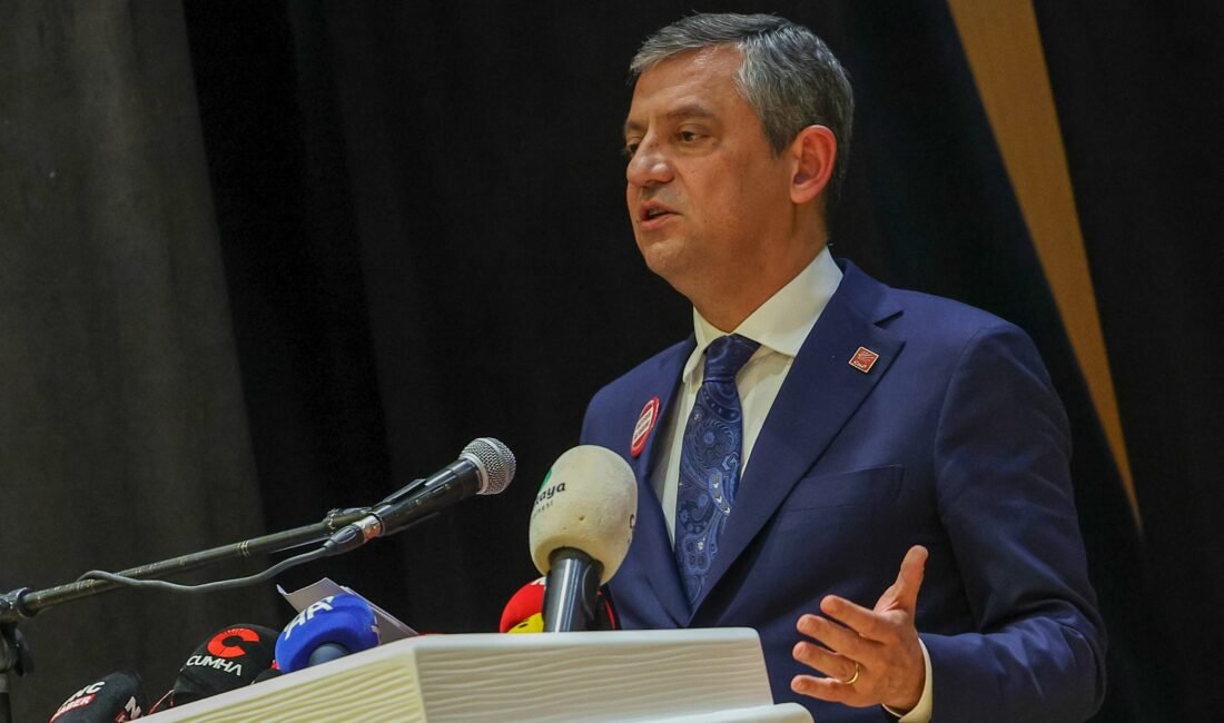 Özgür Özel: İktidar değişecek, her şey değişecek Ayşenur DEMİRTAŞ GÜL- Ali Oğulcan ARSLAN/ ANKARA, (DHA)- CHP Genel