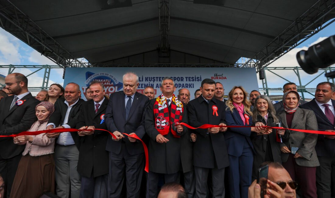 Özgür Özel, Şişli Kuştepe Spor Tesisi ve Zemin Altı Otoparkı Açılış Töreni’ne katıldı Canan İLARSLAN - Harun ŞAHBAZOĞLU/İSTANBUL, (DHA)- İSTANBUL Büyükşehir Belediyesi tarafından
