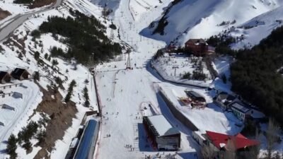 Salih TEKİN/ERZURUM, (DHA)- PALANDÖKEN Kayak Merkezi'nde geçen yıl aralık ayında