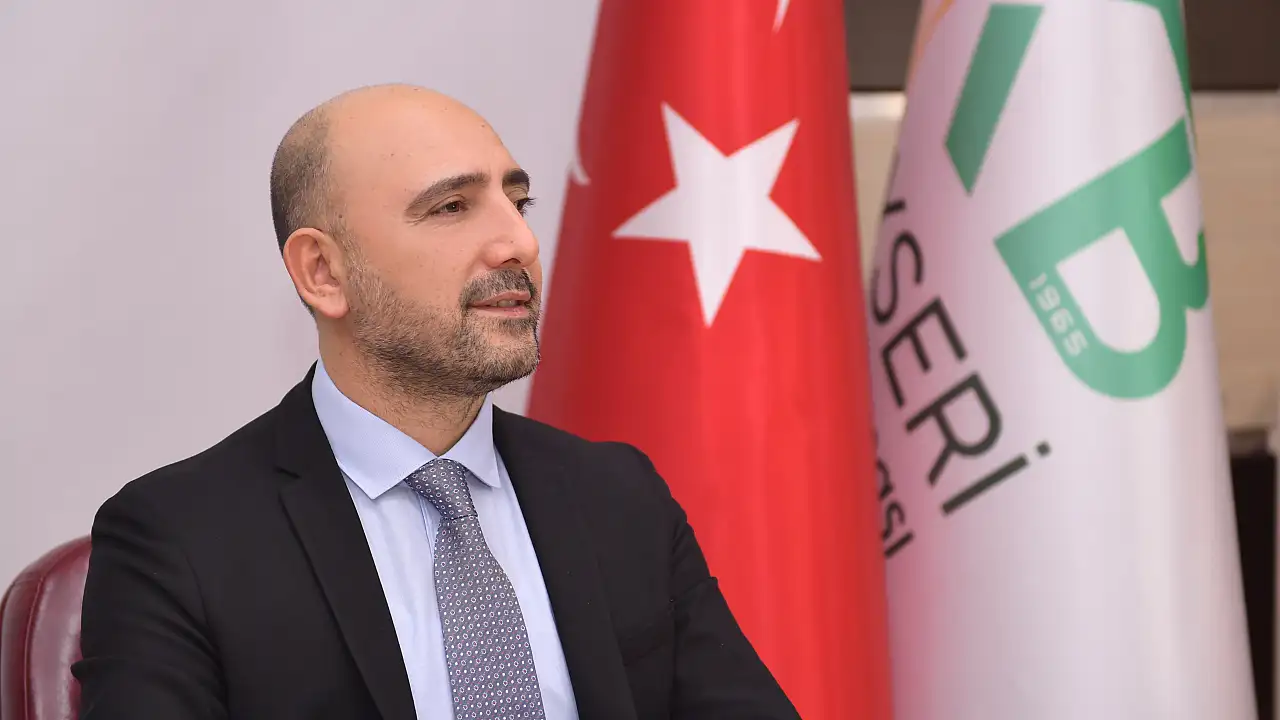 (RHA)- Kayseri Ticaret Borsası (KTB) Başkanı Recep Bağlamış, 23 Nisan