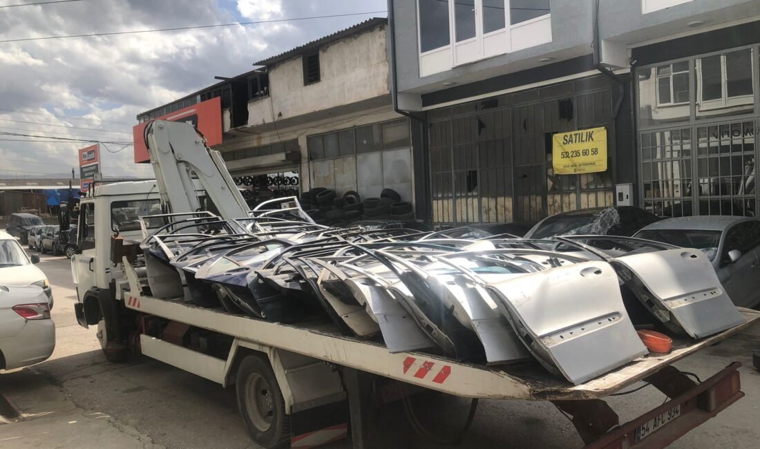 Serhat YILMAZ/ERENLER (Sakarya), (DHA)- SAKARYA'da polis tarafından düzenlenen operasyonda, gümrük