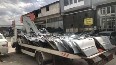 Serhat YILMAZ/ERENLER (Sakarya), (DHA)- SAKARYA'da polis tarafından düzenlenen operasyonda, gümrük