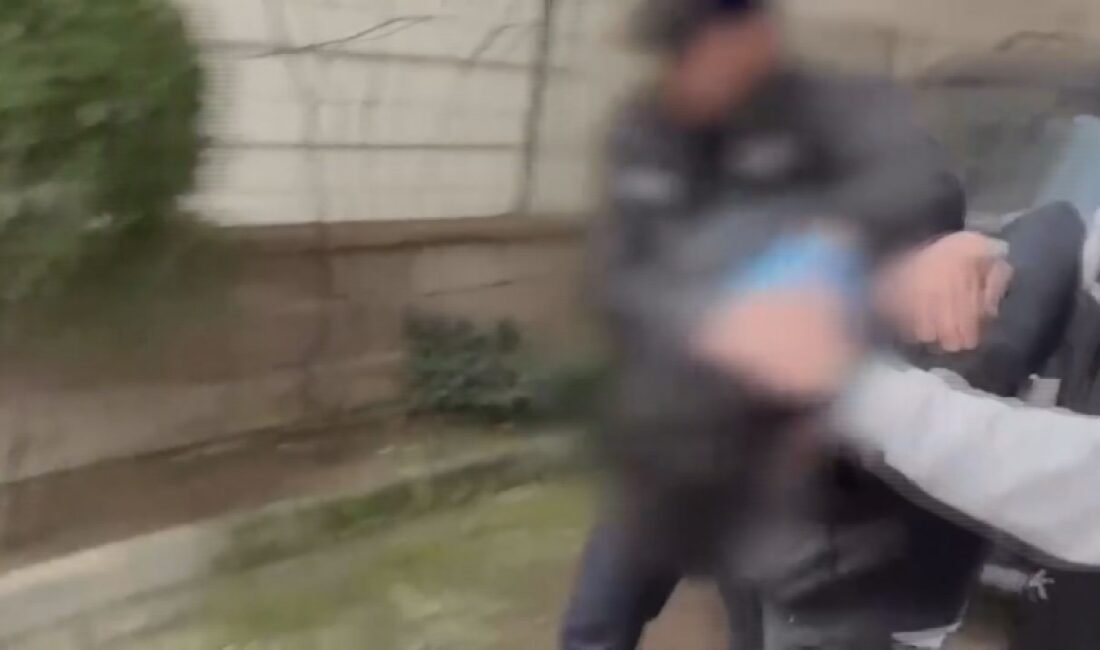 İSTANBUL,(DHA)- SANCAKTEPE'de sanal medya üzerinden uyuşturucu madde kullanımını özendiren ve