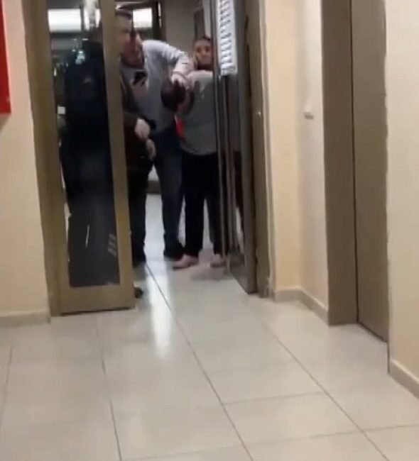 Doğan Can CESUR / İSTANBUL (DHA)- SARIYER’de üniversitenin kız öğrenci