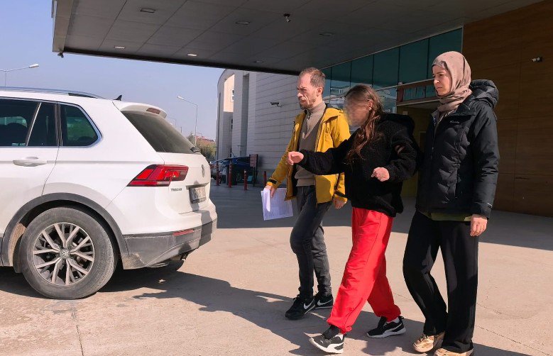 Yavuz YILMAZ/İNEGÖL(Bursa) (DHA)-BURSA'nın İnegöl ilçesinde aynı erkekle arkadaşlık yaptığı öne