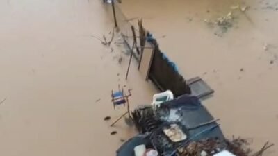 Akif ÖZALP/PERVARİ (Siirt), (DHA)- SİİRT’in Pervari ilçesinde etkili olan sağanak