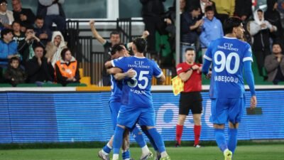 Fırat AKAY / BODRUM, (DHA)- STAT: Bodrum İlçe HAKEMLER: Reşat