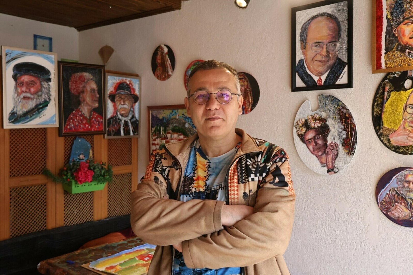 Aziz ŞAHİN/MUĞLA, (DHA)- MUĞLA'da tarihi dokusuyla ünlü Saburhane semtinde makine