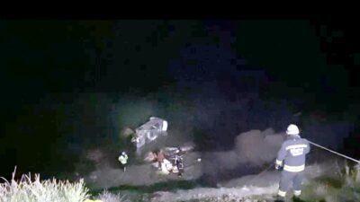 Nuri ÇAĞLAR/ŞARKÖY(Tekirdağ), (DHA)- TEKİRDAĞ'ın Şarköy ilçesine uçurumdan deniz kenarına düşen