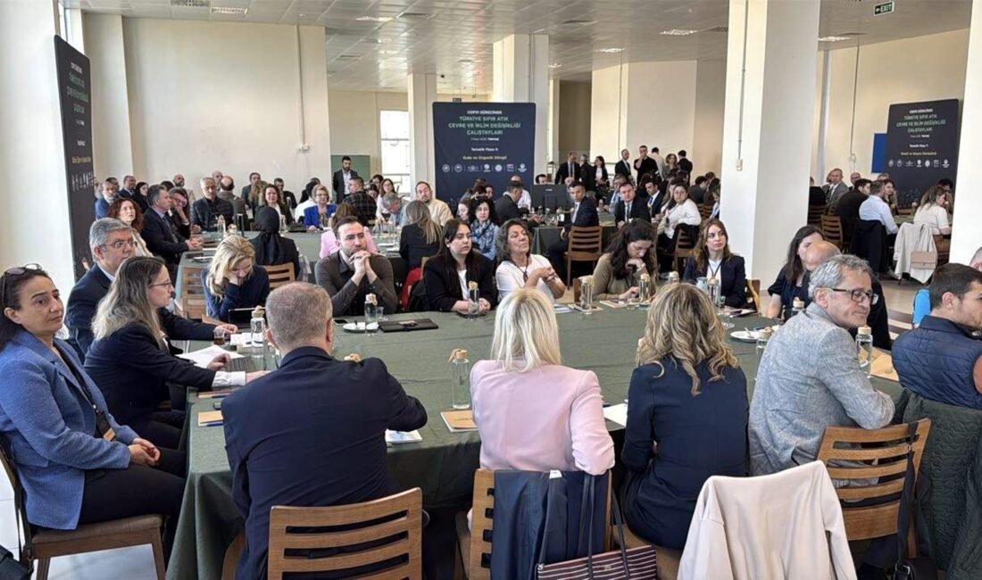 Tekirdağ’da ‘sıfır atık’ çalıştayı düzenlendi Abdullah YALÇIN/TEKİRDAĞ, (DHA)- CUMHURBAŞKANI Recep Tayyip Erdoğan’ın eşi, Sıfır Atık