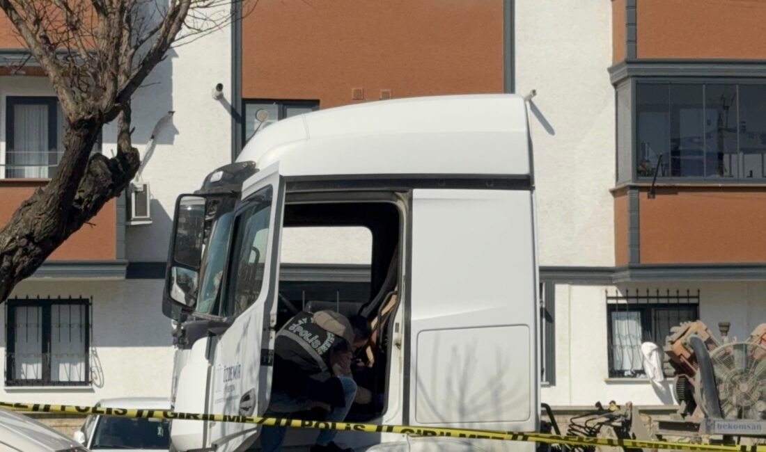 Erol POLAT/DARICA (Kocaeli), (DHA)- KOCAELİ'nin Darıca ilçesinde sabah işe gitmek