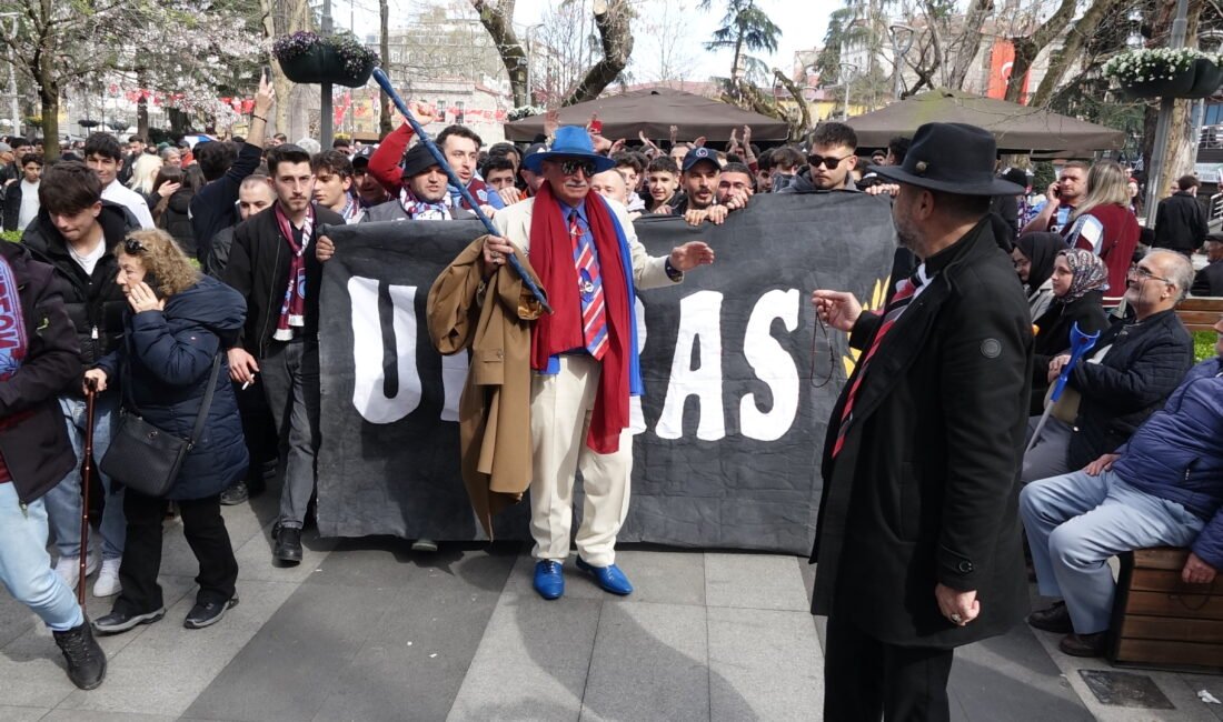 Trabzonsporlu Bay Foter’den Galatasaray maçına özel kıyafet Selçuk BAŞAR - Mehmet Can PEÇE/TRABZON, (DHA)- RİZE'de, 30 yıldır