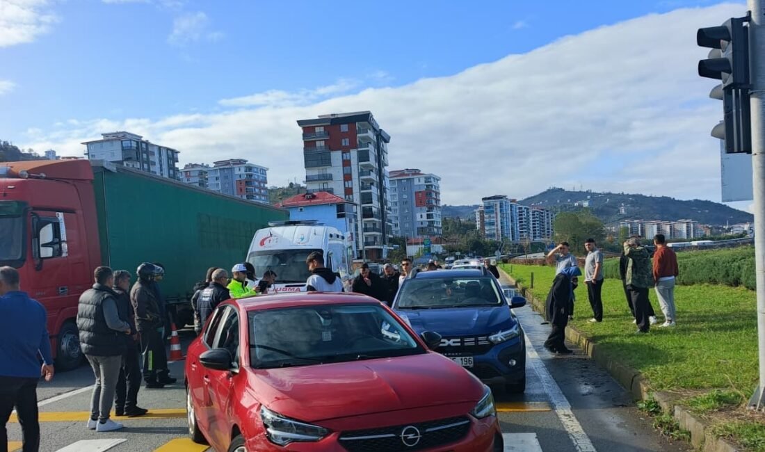 Hakan KABAHASANOĞLU/ GİRESUN, (DHA)- GİRESUN’da trafikte kazası sonrası çıkan kavgada,
