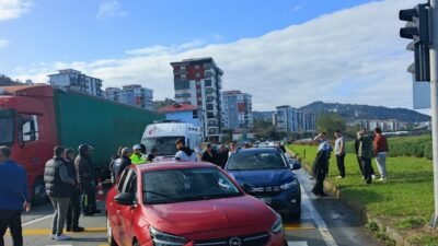 Hakan KABAHASANOĞLU/ GİRESUN, (DHA)- GİRESUN’da trafikte kazası sonrası çıkan kavgada,