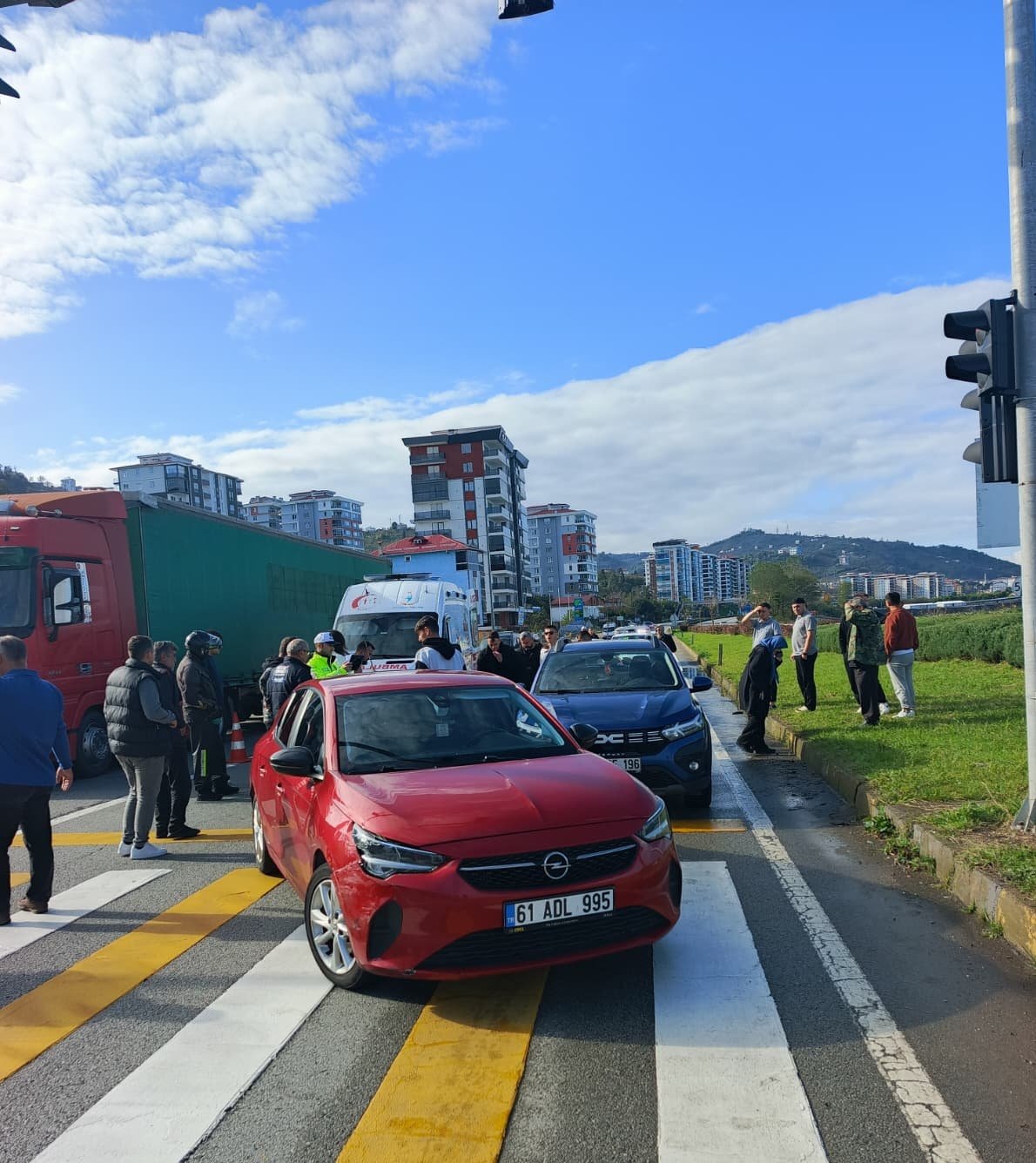 Hakan KABAHASANOĞLU/ GİRESUN, (DHA)- GİRESUN’da trafikte kazası sonrası çıkan kavgada,