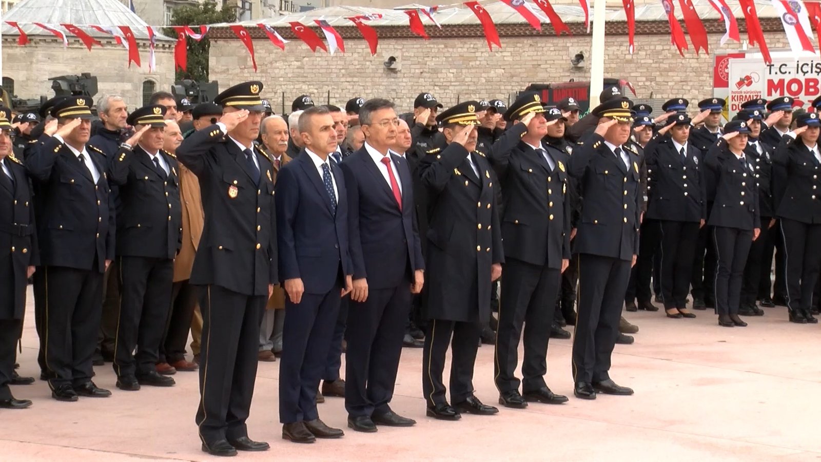 Hasan YILDIRIM/İSTANBUL,(DHA) TÜRK Polis Teşkilatı'nın 181'inci kuruluş yıl dönümü nedeniyle