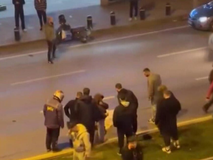 Ümraniye’de otomobilin çarptığı yaya hayatını kaybetti Mehmet Kaan KURT/İSTANBUL,(DHA)- ÜMRANİYE'de, seyir halindeki otomobilin çarptığı yaya hayatını