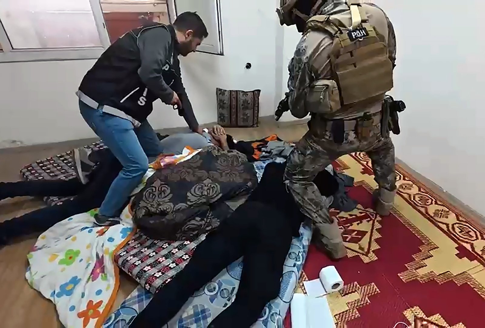 Anıl ATAR/ADANA, (DHA)- ADANA’da narkotik polisi, uyuşturucu hap üretildiği belirlenen