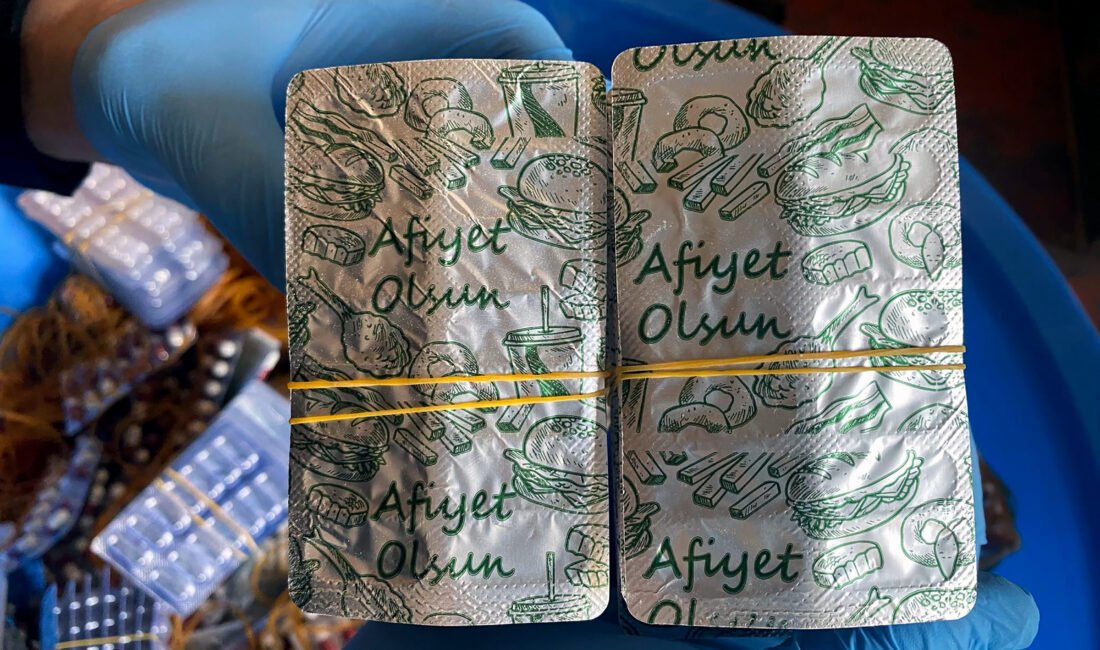 Anıl ATAR/ADANA, (DHA)- ADANA’da narkotik polisinin uyuşturucu hap üretildiği belirlenen