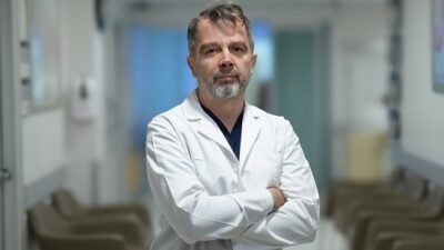 İSTANBUL, (DHA)- VARİKOSELİN, testisi besleyen toplardamarlarda genişleme ve kan göllenmesi